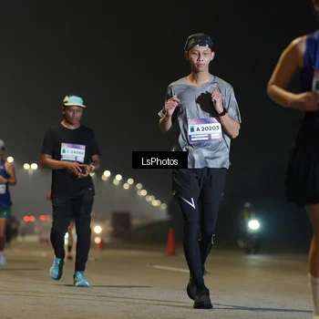 Runner Photo 7383737