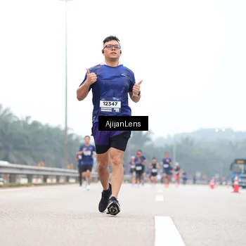 Runner Photo 7383769