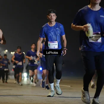 Runner Photo 7383772