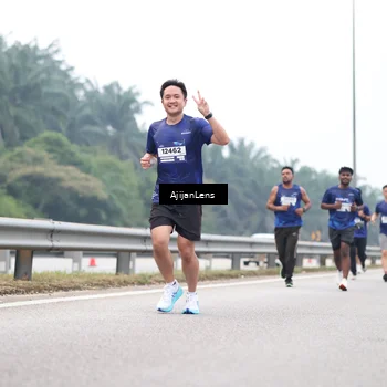 Runner Photo 7383787