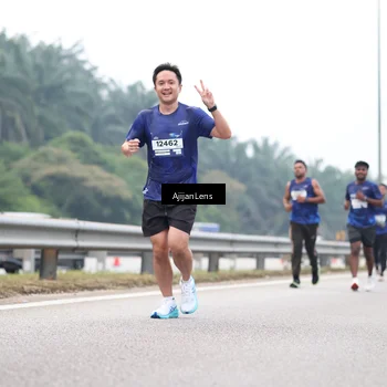 Runner Photo 7383790