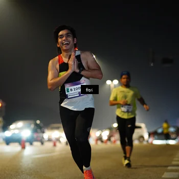 Runner Photo 7383793