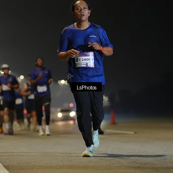 Runner Photo 7383812