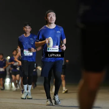 Runner Photo 7383843
