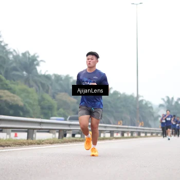 Runner Photo 7383845