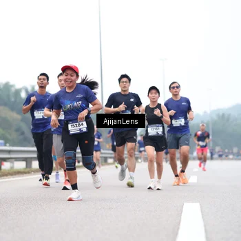 Runner Photo 7383872