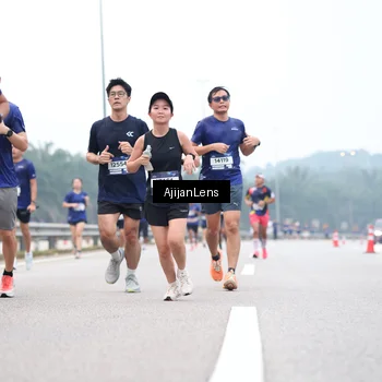Runner Photo 7383900