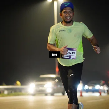 Runner Photo 7383906