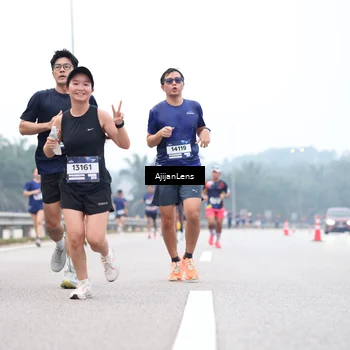 Runner Photo 7383923