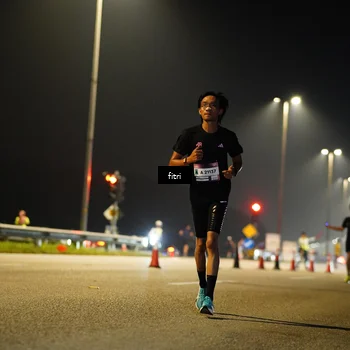 Runner Photo 7383931