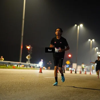 Runner Photo 7383935