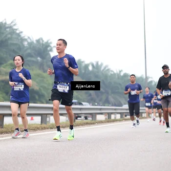 Runner Photo 7383949