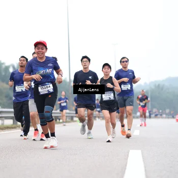 Runner Photo 7383954
