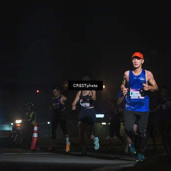 Runner Photo 7383957