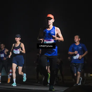 Runner Photo 7383973