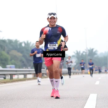 Runner Photo 7383977