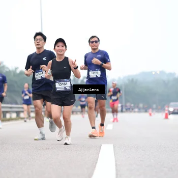 Runner Photo 7384002