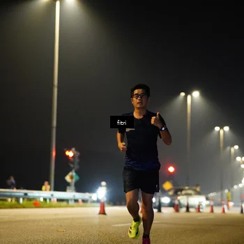 Runner Photo 7384004