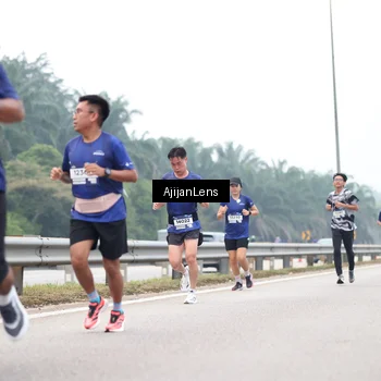 Runner Photo 7384005