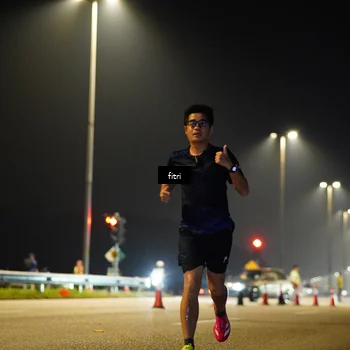 Runner Photo 7384012