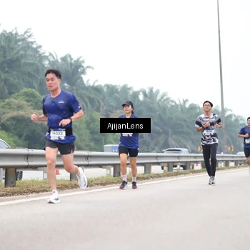 Runner Photo 7384039