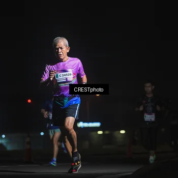 Runner Photo 7384045