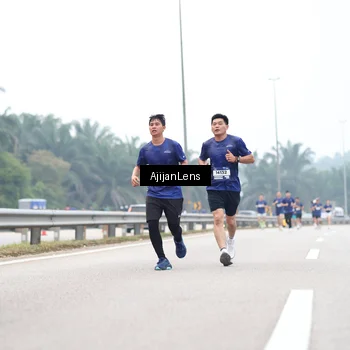 Runner Photo 7384082