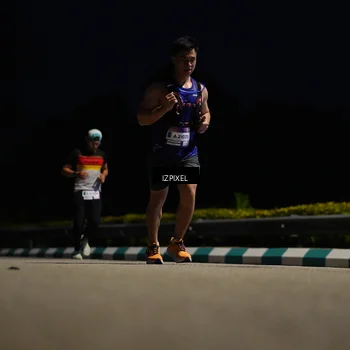 Runner Photo 7384100