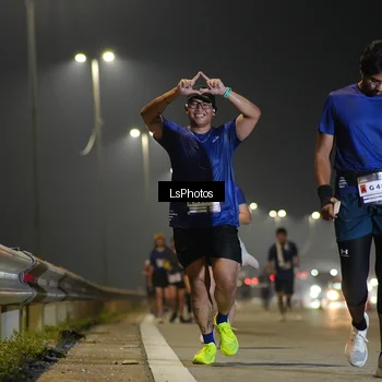 Runner Photo 7384118