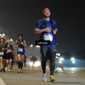 Runner Photo 7384138