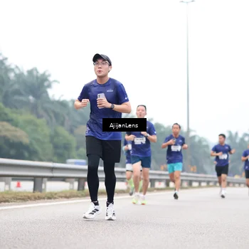 Runner Photo 7384191