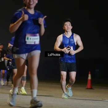 Runner Photo 7384234