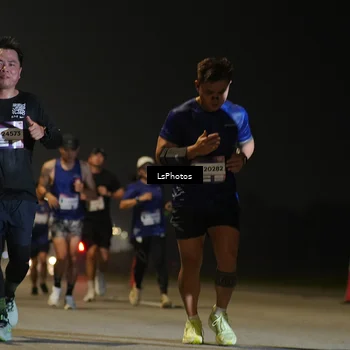 Runner Photo 7384239