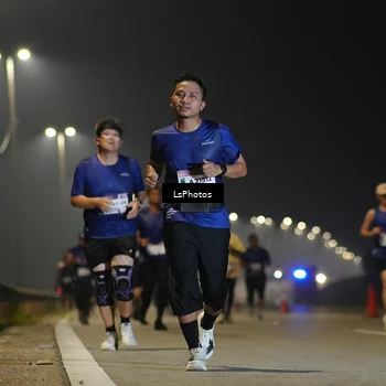 Runner Photo 7384240
