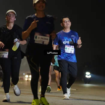 Runner Photo 7384249
