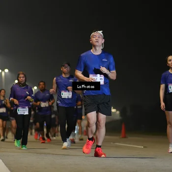 Runner Photo 7384290