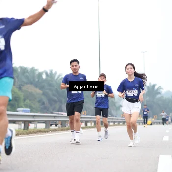 Runner Photo 7384299