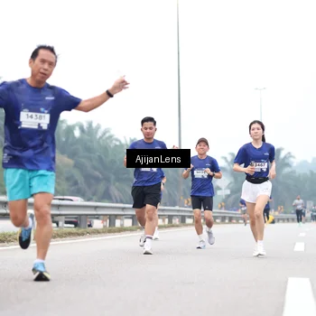 Runner Photo 7384300
