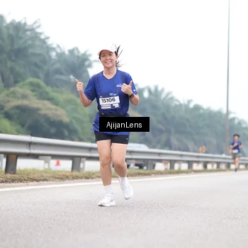 Runner Photo 7384335
