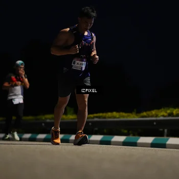 Runner Photo 7384360