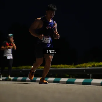 Runner Photo 7384370