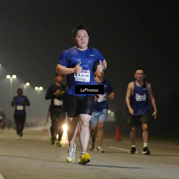 Runner Photo 7384376