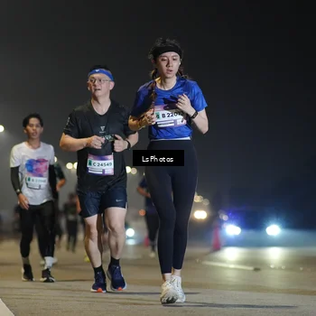 Runner Photo 7384399
