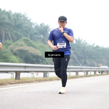 Runner Photo 7384400