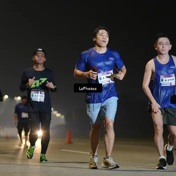 Runner Photo 7384417