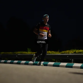 Runner Photo 7384427