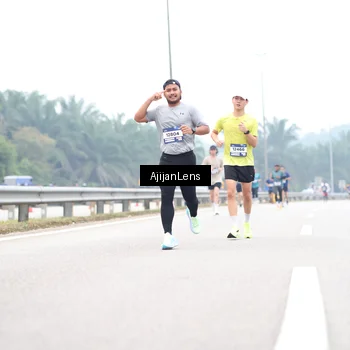 Runner Photo 7384429