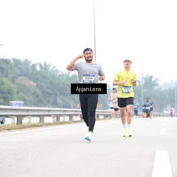 Runner Photo 7384471