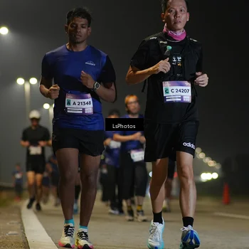 Runner Photo 7384480