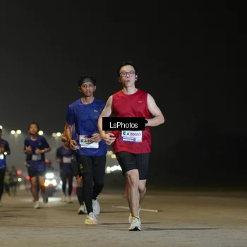 Runner Photo 7384496